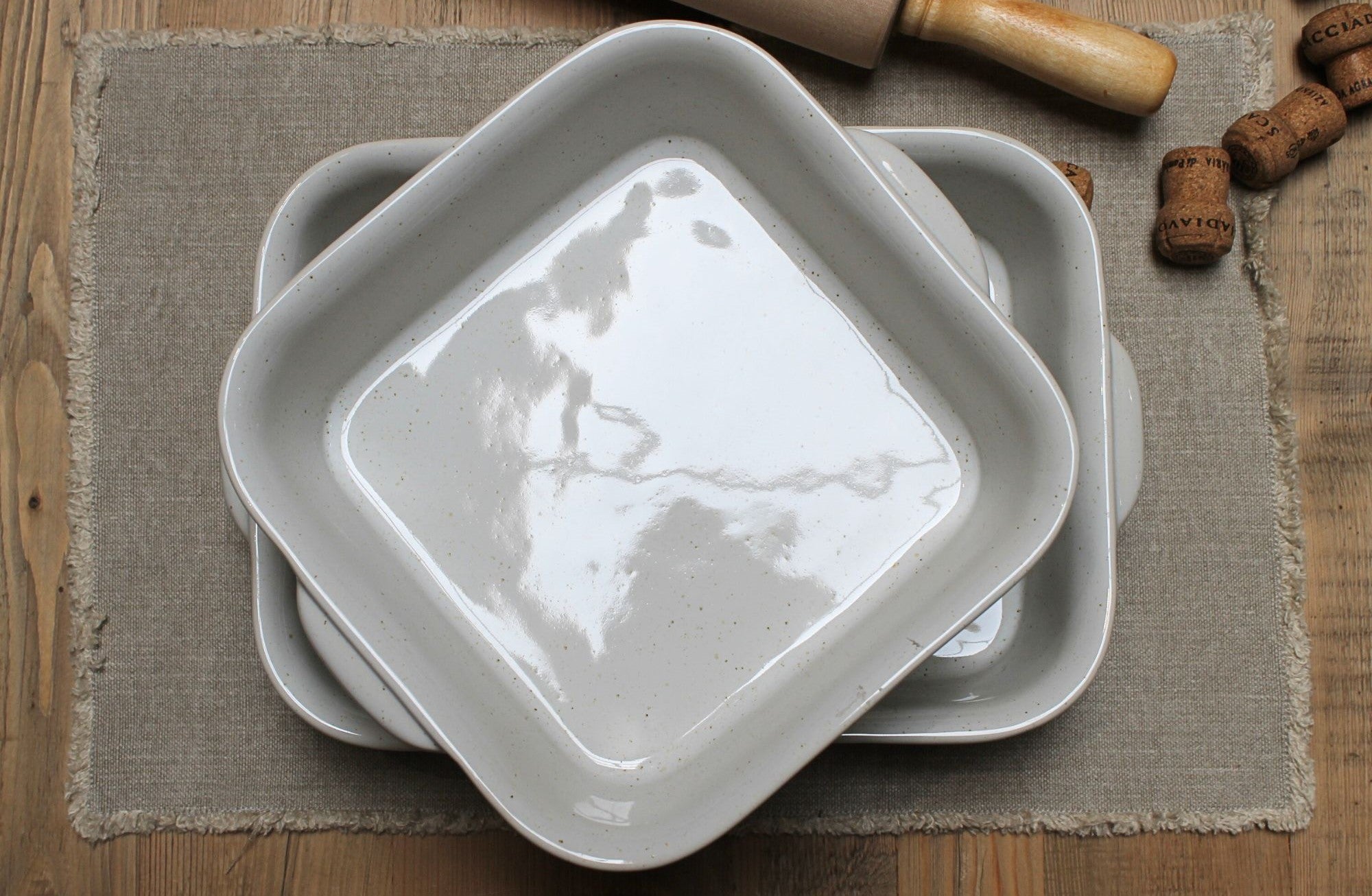 Baker Square 11" White