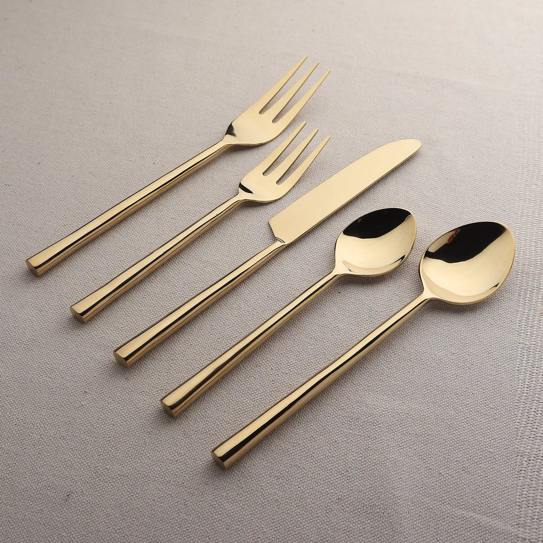 Borgo I Flatware, 5-Pc. Place Setting Serving Set