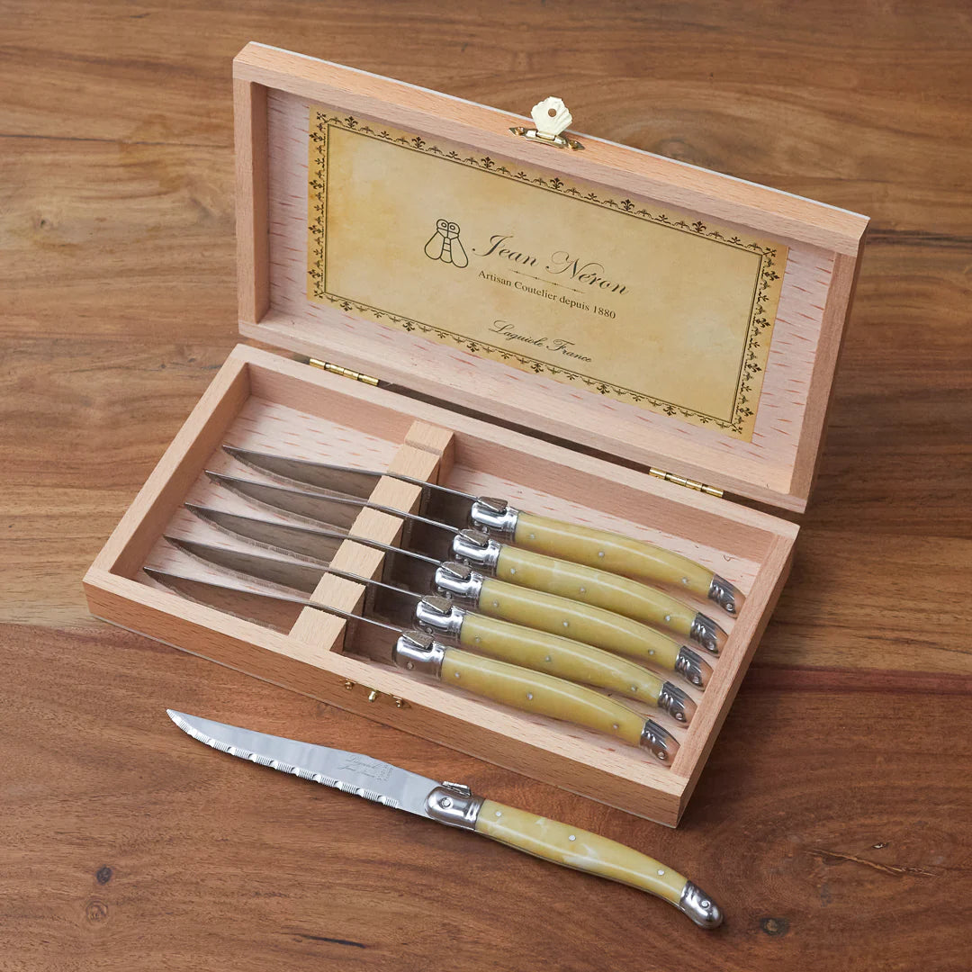 Laguiole 6 Piece Knife Set, Light Horn