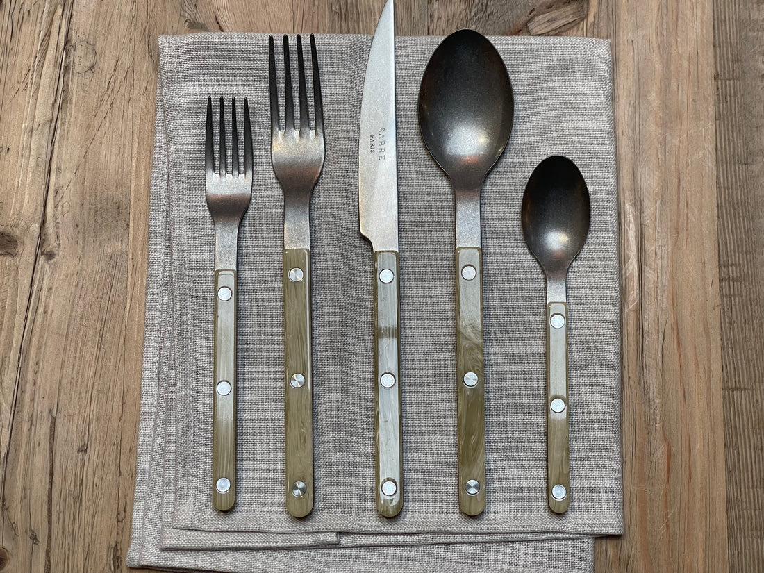 2 Bistrot Vintage, Faux horn 5 piece place setting